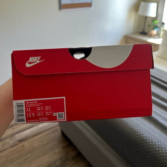 Black Air Max 90s - Picture 2 of 4